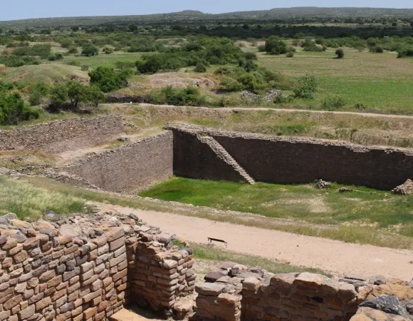 Evoke Dholavira Resorts Near UNESCO World Heritage Site: Distance, Facilities & Tips