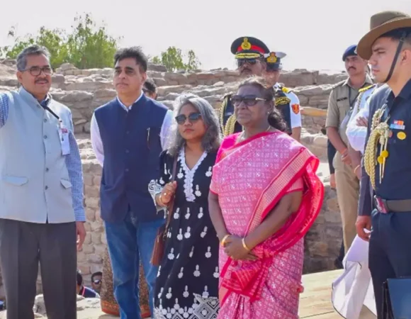 President visits UNESCO World Heritage Site Dholavira