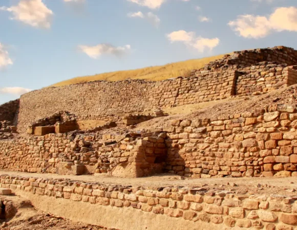 Top 10 Places to Visit Near Dholavira: Travel Guide